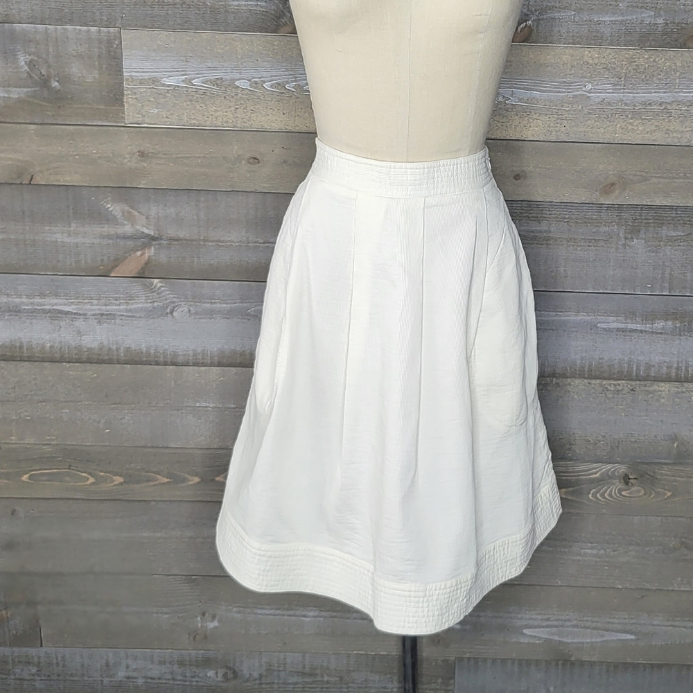 DIANE von FURSTENBERG Textured Off-White Knee Length A-Line Mini Skirt